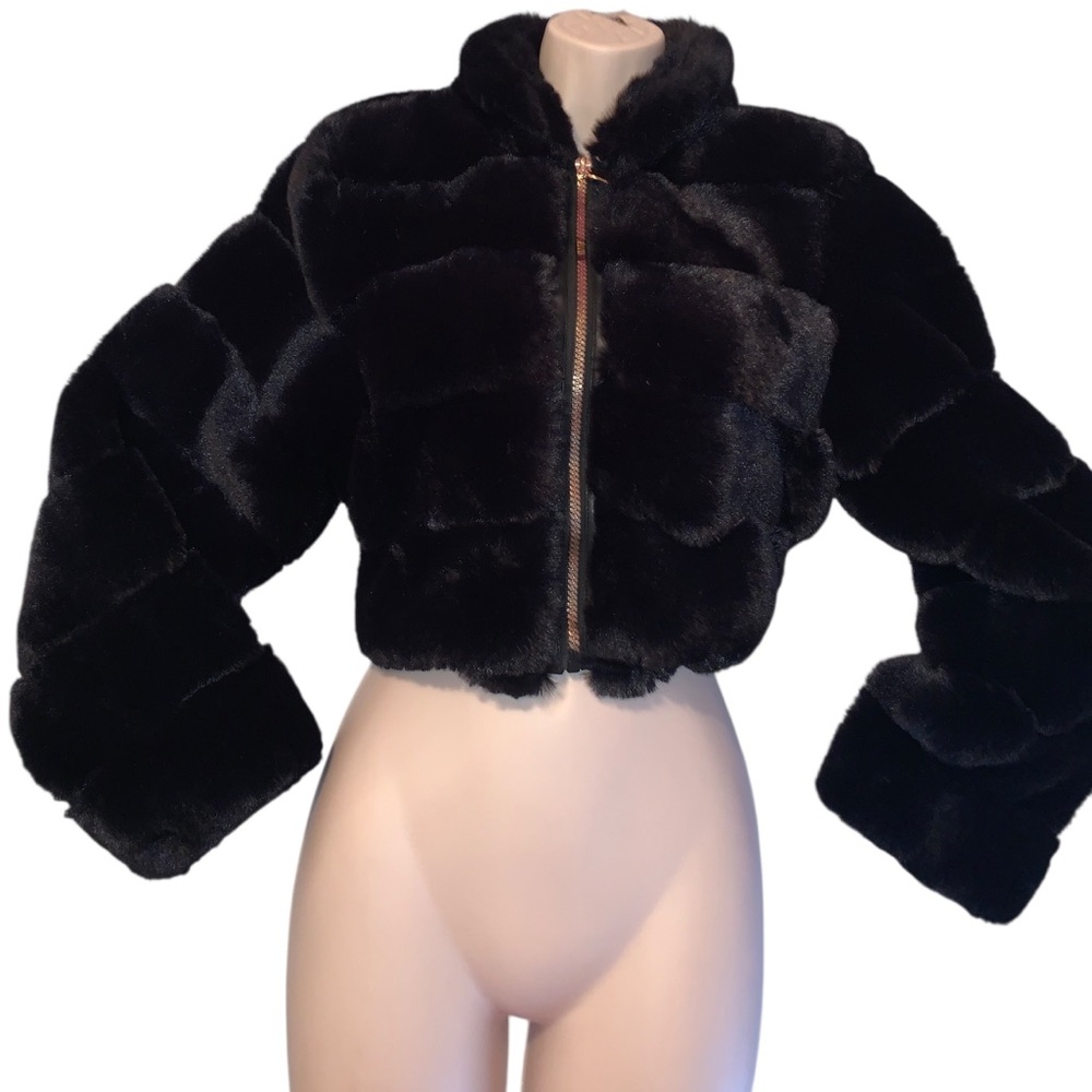Black faux fur crop Jacket sz Medium, NEW - Picture 3 of 15
